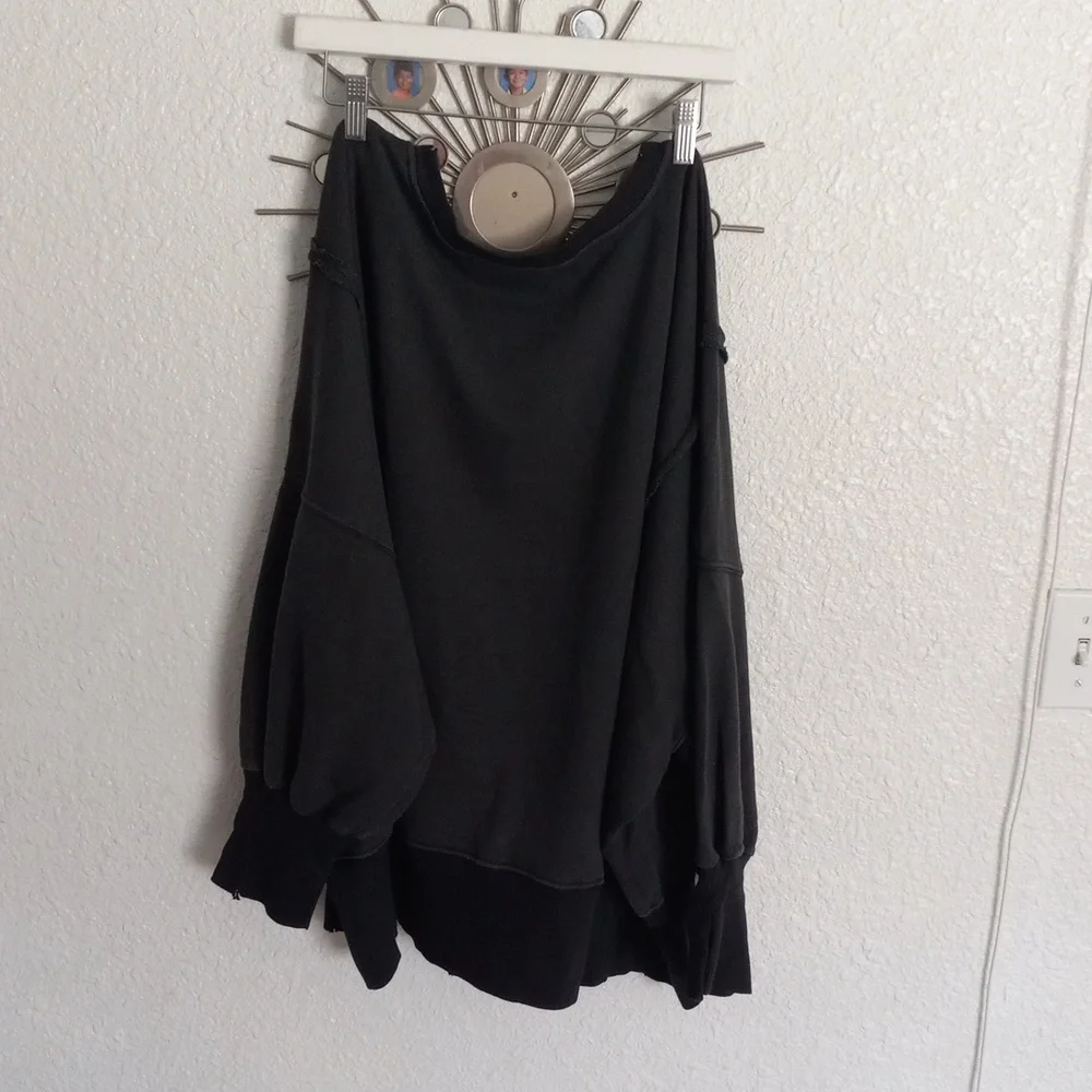 NWT!!!!! 𝙁𝙍𝙀𝙀 𝙋𝙀𝙊𝙋𝙇𝙀 𝘾𝘼𝙈𝘿𝙀𝙉 𝘽𝙇𝘼𝘾𝙆 𝙎𝙄𝙕𝙀 SMALL - Picture 9 of 11